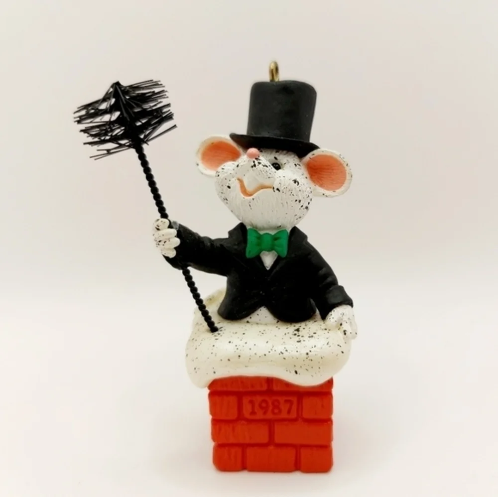 Vintage 1987 Hallmark Collector Ornament Wee‎ Chimney Sweep
